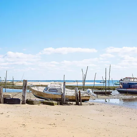 T3 76m² avec terrasse, balcon, à 100m de la plage d'Eyrac, parking et WIFI - FR-1-420-154