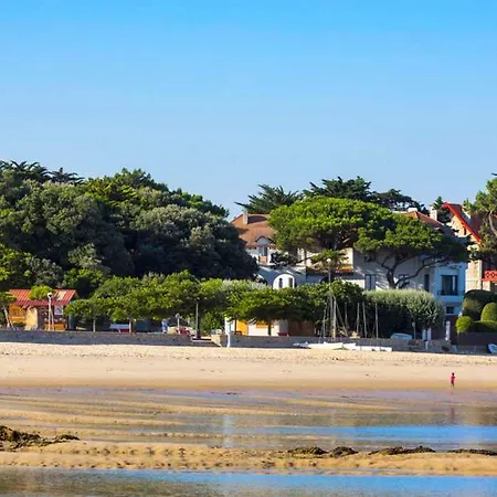 T3 76m² avec terrasse, balcon, à 100m de la plage d'Eyrac, parking et WIFI - FR-1-420-154 Daire 4*