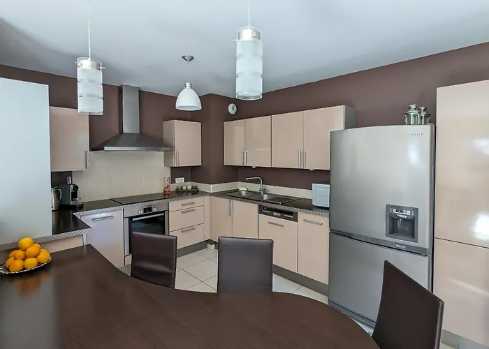 Апартаменты T3 76M² Avec Terrasse, Balcon, A 100M De La Plage D'Eyrac, Parking Et Wifi - Fr-1-420-154 Аркашон